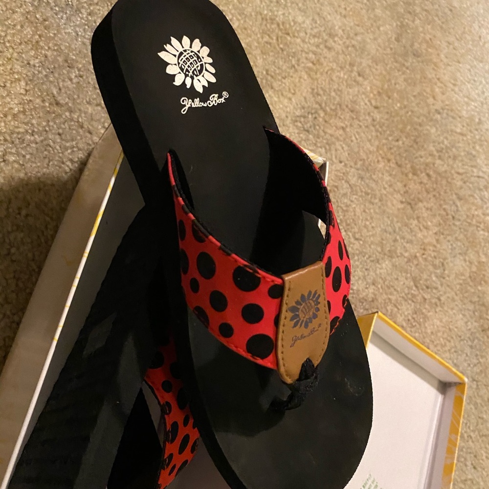 Yellow box flip flops!